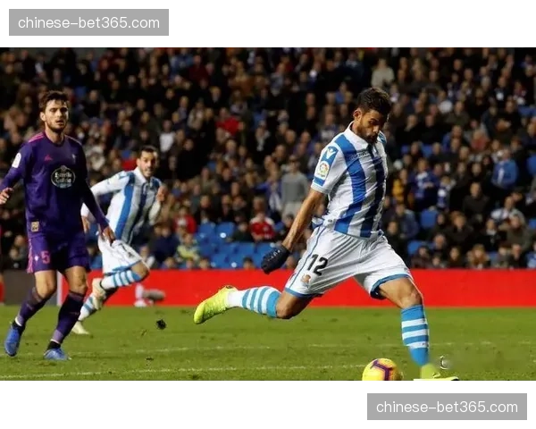 比利亚雷亚尔61分稳居第三 欧冠资格争夺占据主动